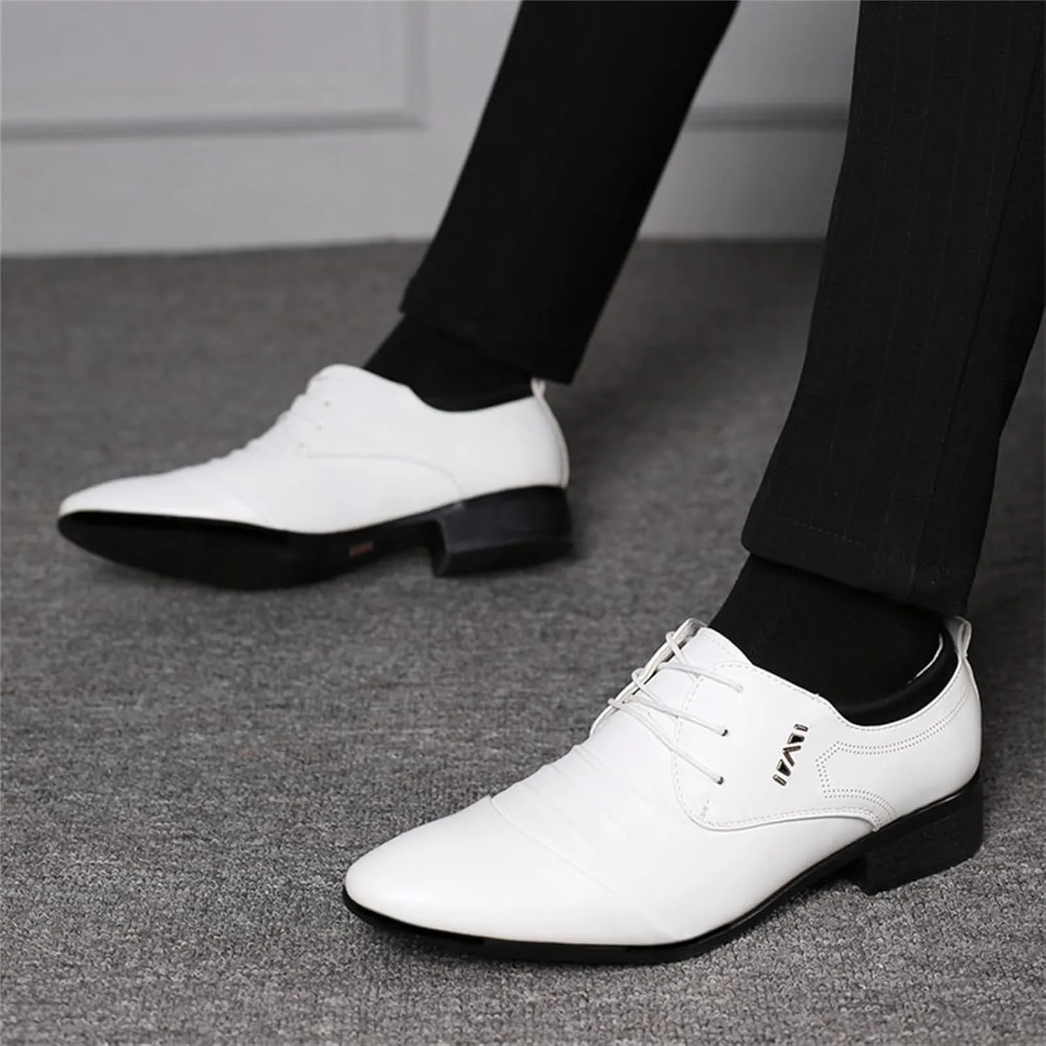 Men's Dress Shoes Classic Pointed-Toe Oxfords Shoes Lace Up Wedding Shoes Business Formal Modern Loafers Shoes
